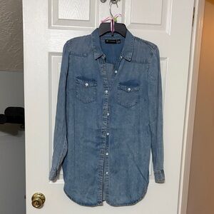 Versona Light Blue Denim Top